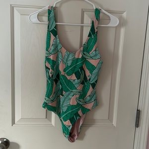 Dippin’ daisy’s never worn one piece